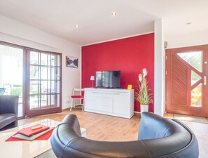 TV, DVD player - By the Bodden - Holiday home Vesteralen (Breege)