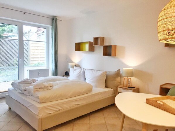 Unclassified image, 1 of 9, button