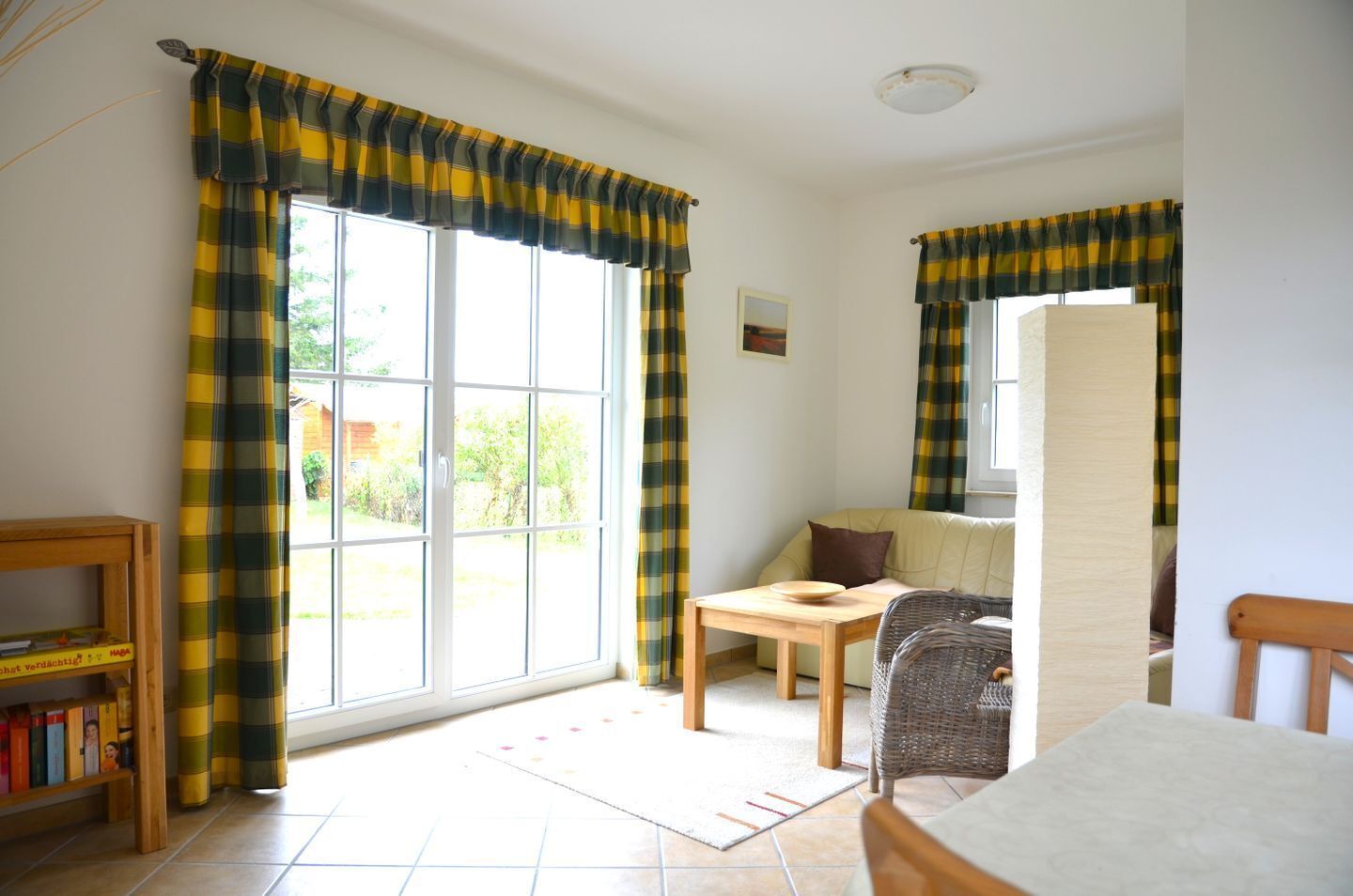 Fernseher, DVD-Player, Stereoanlage