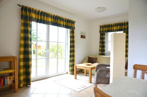 Unclassified image, 3 of 12, button