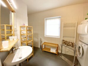 صورة غير مصنفة، 3 من 19، زرّ