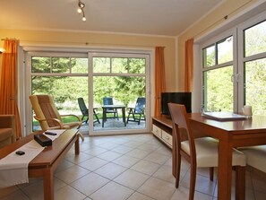 Unclassified image, 3 of 12, button