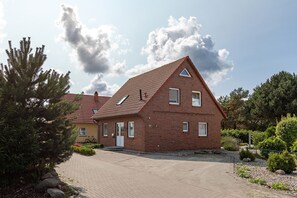 Luokittelematon kuva, 5 kautta 41, painike