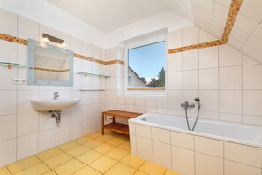 Luokittelematon kuva, 4 kautta 41, painike