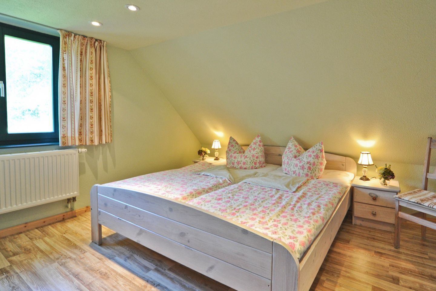 3 makuuhuonetta, Wi-Fi, vuodevaatteet