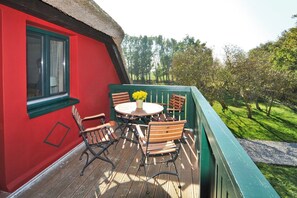 Unclassified image, 2 of 16, button