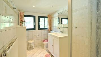 Douche, serviettes fournies
