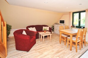 Unclassified image, 3 of 16, button