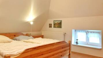 2 makuuhuonetta, vuodevaatteet