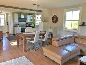 صورة غير مصنفة، 4 من 29، زرّ