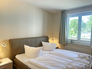 2 dormitorios, tabla de planchar con plancha, wifi y ropa de cama