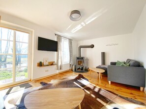 Unclassified image, 3 of 26, button