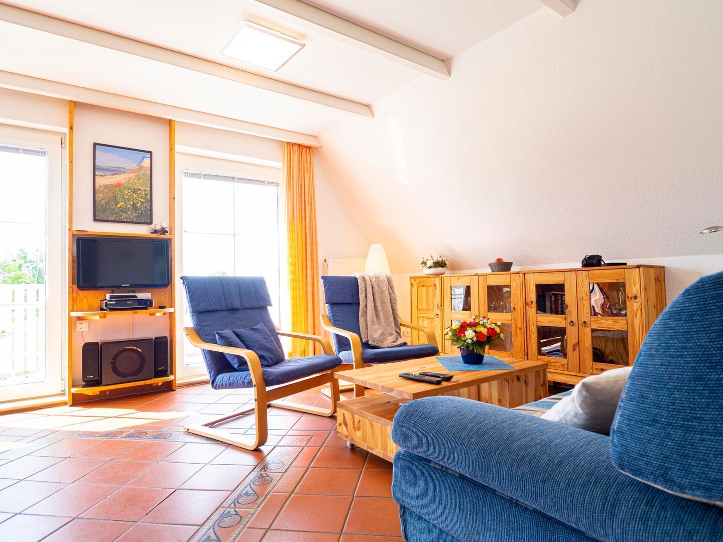 Fernseher, DVD-Player, Stereoanlage