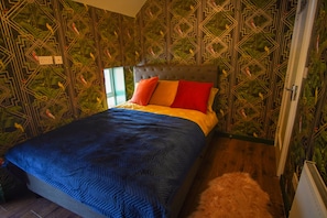 Cottage | 2 bedrooms, iron/ironing board, free WiFi, bed sheets