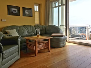 TV, DVD player, aparelho de som