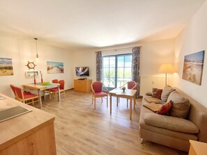 TV, DVD player, aparelho de som