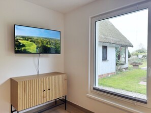 Unclassified image, 2 of 39, button