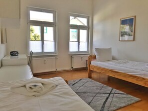 Unclassified image, 4 of 13, button