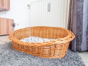 Unclassified image, 3 of 17, button