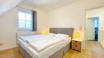 2 Schlafzimmer, Schreibtisch, WLAN, Bettwäsche