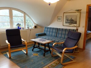 Unclassified image, 5 of 14, button