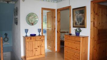 3 habitaciones y ropa de cama