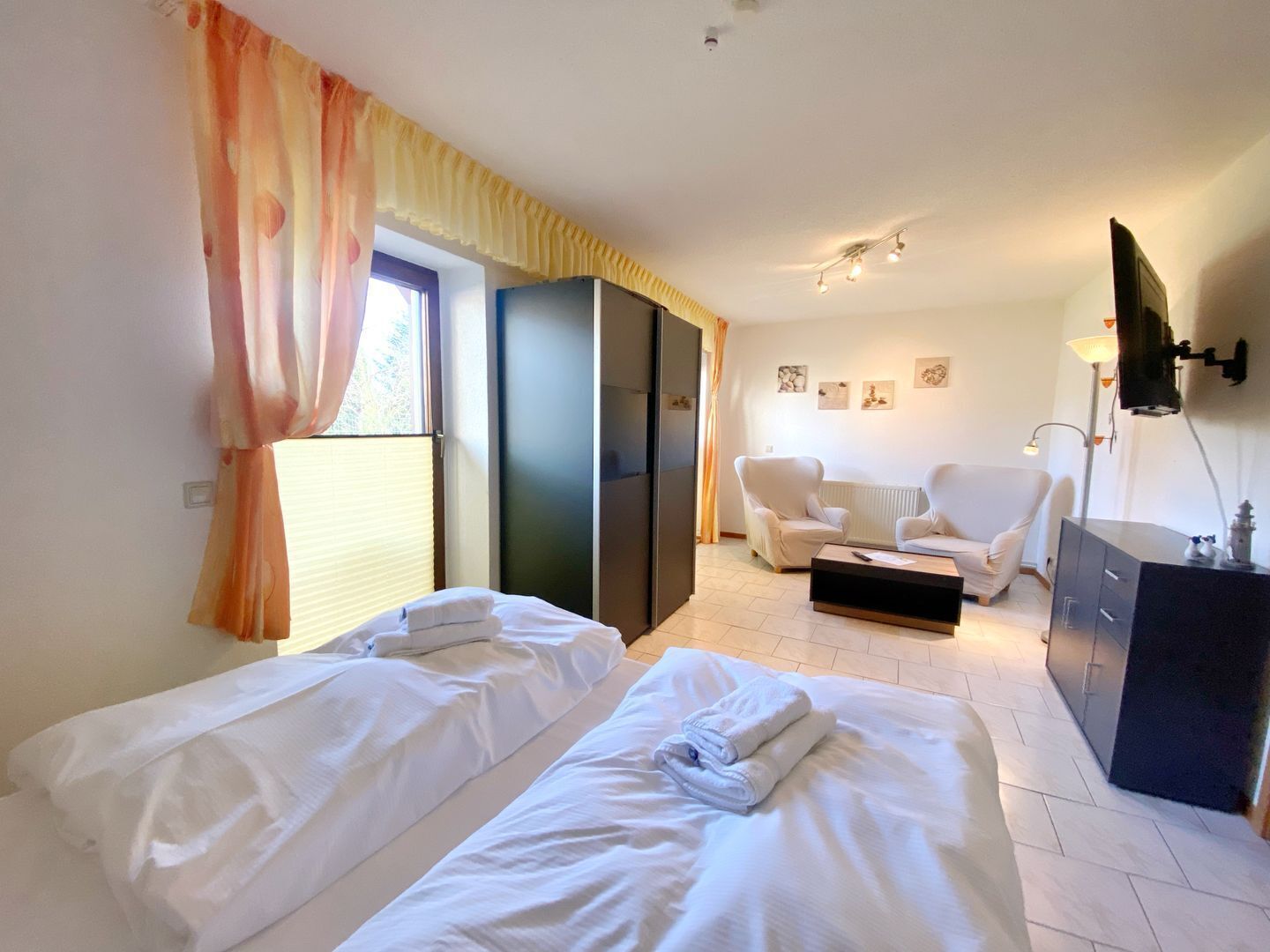 1 habitación, wifi y ropa de cama 