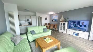 Fernseher, Stereoanlage