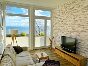 TV - Villa Gössel - Ferienwohnung Nr. 1 (Sassnitz)