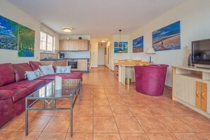 Unclassified image, 5 of 24, button