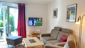 Fernseher, Stereoanlage