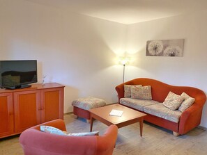 Télévision, table de tennis de table