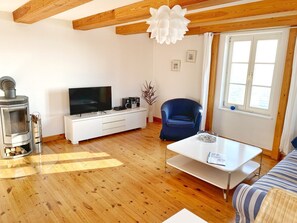 TV, stereo - Seaside Appartements, "Blue-White" - Sassnitz - Seaside Appartements (Sassnitz)