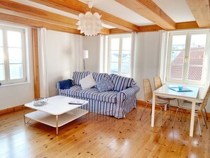 صورة غير مصنفة، 2 من 15، زرّ