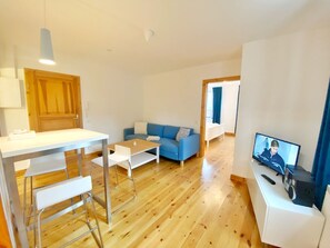 TV, stereo - Seaside Appartements - Light Blue - Sassnitz - Seaside Appartements (Sassnitz)