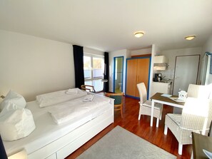 1 bedroom, WiFi, bed sheets - Hafen-Residenz - Apartment 31 - Hafenresidenz Wiek (Wiek)