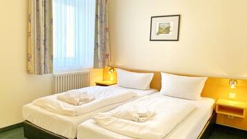 2 Schlafzimmer, Schreibtisch, WLAN, Bettwäsche