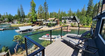 Bass Lakefront Luxury w/ private dock and game/bar room