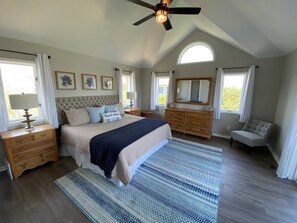 4 bedrooms, free WiFi - Oceanside DUCK Beach Home, 5 minute walk to Beach & Shops (Duck)