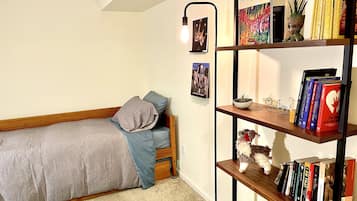 2 habitaciones, escritorio, wifi gratis y ropa de cama