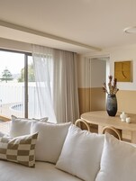 Grand Suite | Premium bedding, individually decorated, individually furnished, desk