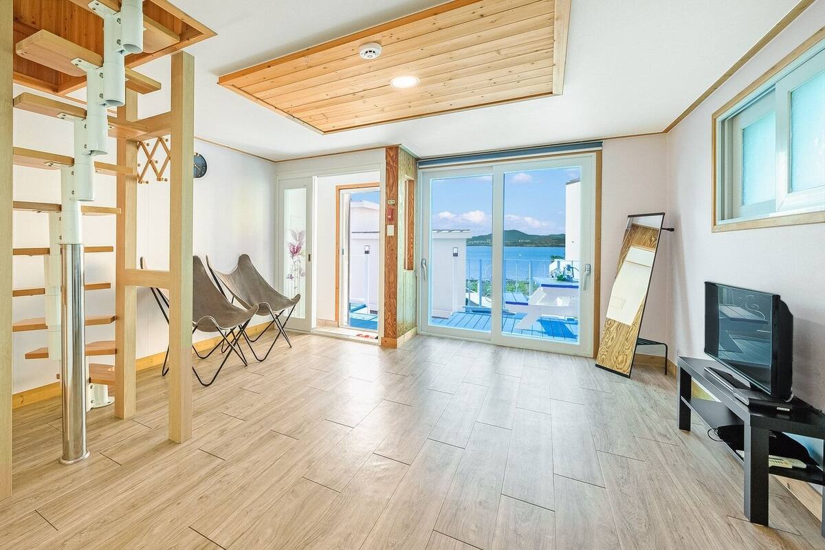 1 bedroom, WiFi (free)