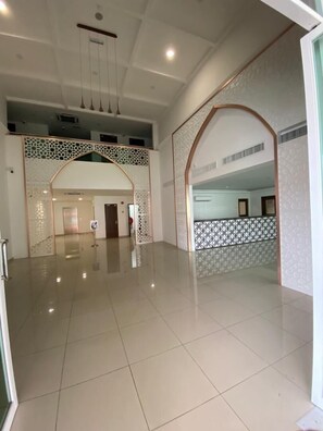 Pintu masuk interior