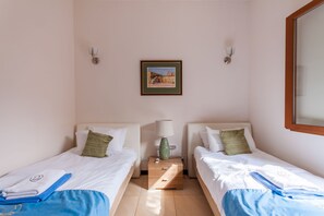 2 Schlafzimmer, kostenloses WLAN, Bettwäsche, Rollstuhlgeeignet