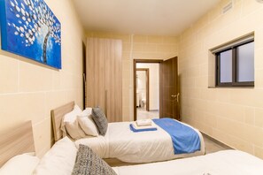 3 Schlafzimmer, kostenloses WLAN, Bettwäsche, Rollstuhlgeeignet