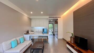 Studio Klasik, balkon, pemandangan kebun | Area keluarga