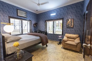 7 chambres, bureau, Wi-Fi gratuit, draps fournis