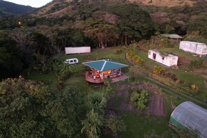 Exterior - We’re located at Finca Indigo Monteverde, local art and history (Monteverde)