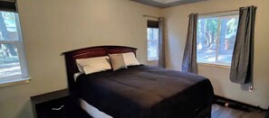2 Schlafzimmer, Schreibtisch, Reisekinderbett, kostenloses WLAN
