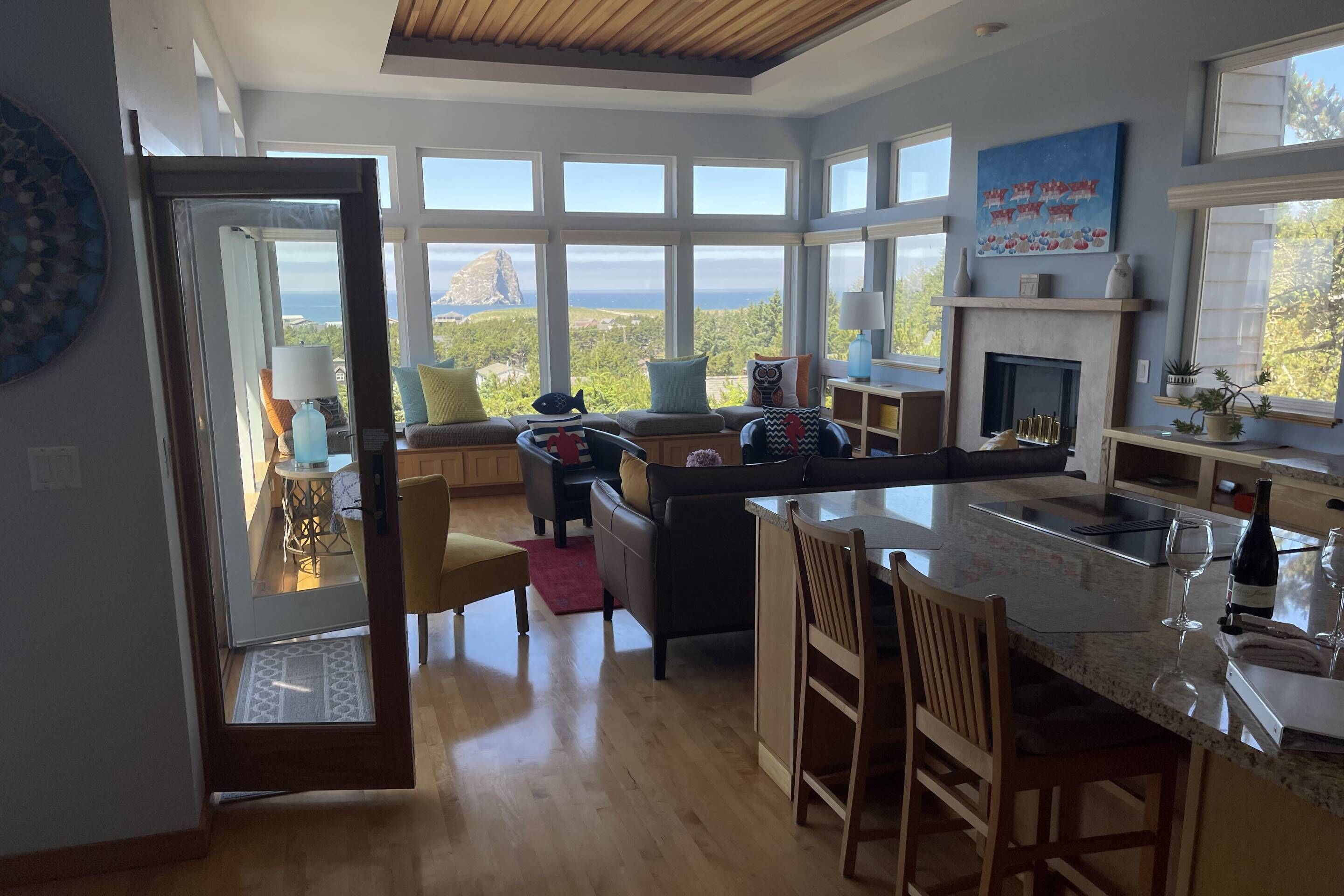 Enormous Deck, Hot Tub, Chef's Kitchen, Bbq, Custom Local Art - 퍼시픽 시티